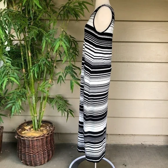 🎉Chicos Black & White Striped Maxi Tank Dress - Picture 2 of 6